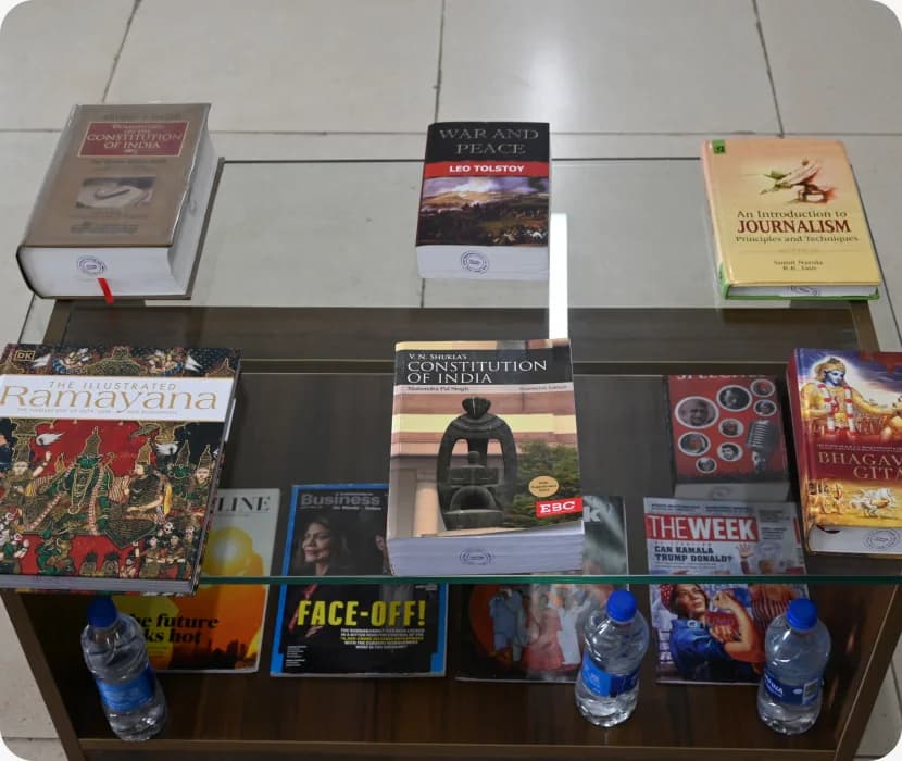 New arrivals and journals display rack in the library