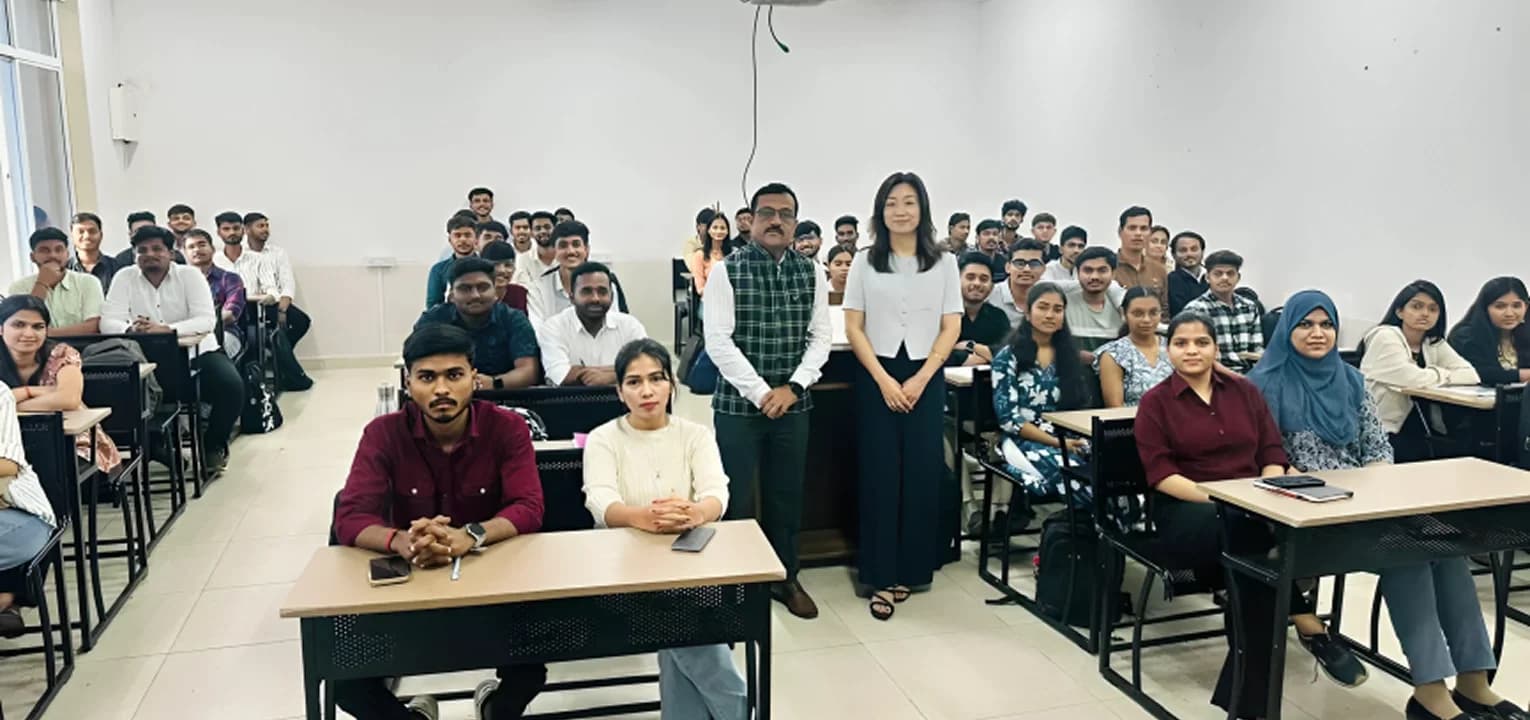 Pune Management School hosted Ms. Yujin Han, India Business Expert, for an interactive MBA session highlighting upcoming short-term programmes under the PCU–Korea Facilitation Centre collaboration, strengthening India–Korea academic ties.