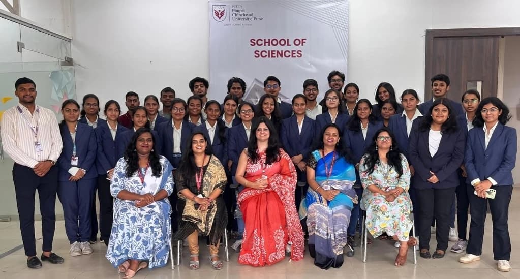 School of Sciences — students and faculty group photo