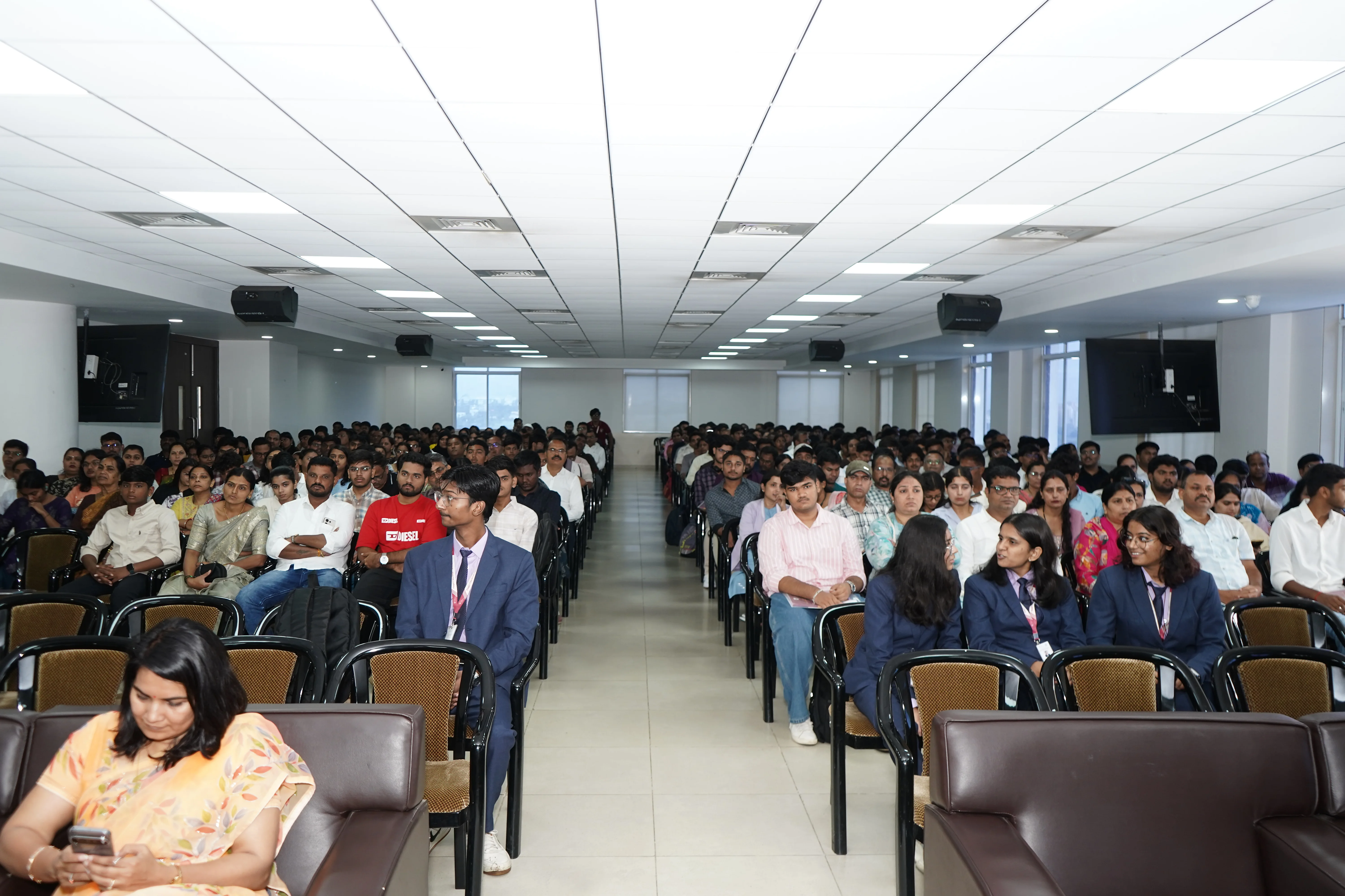 Deeksharambh 2026–27: School of Engineering & Technology Welcomes the Next Generation of Engineers gallery image 2