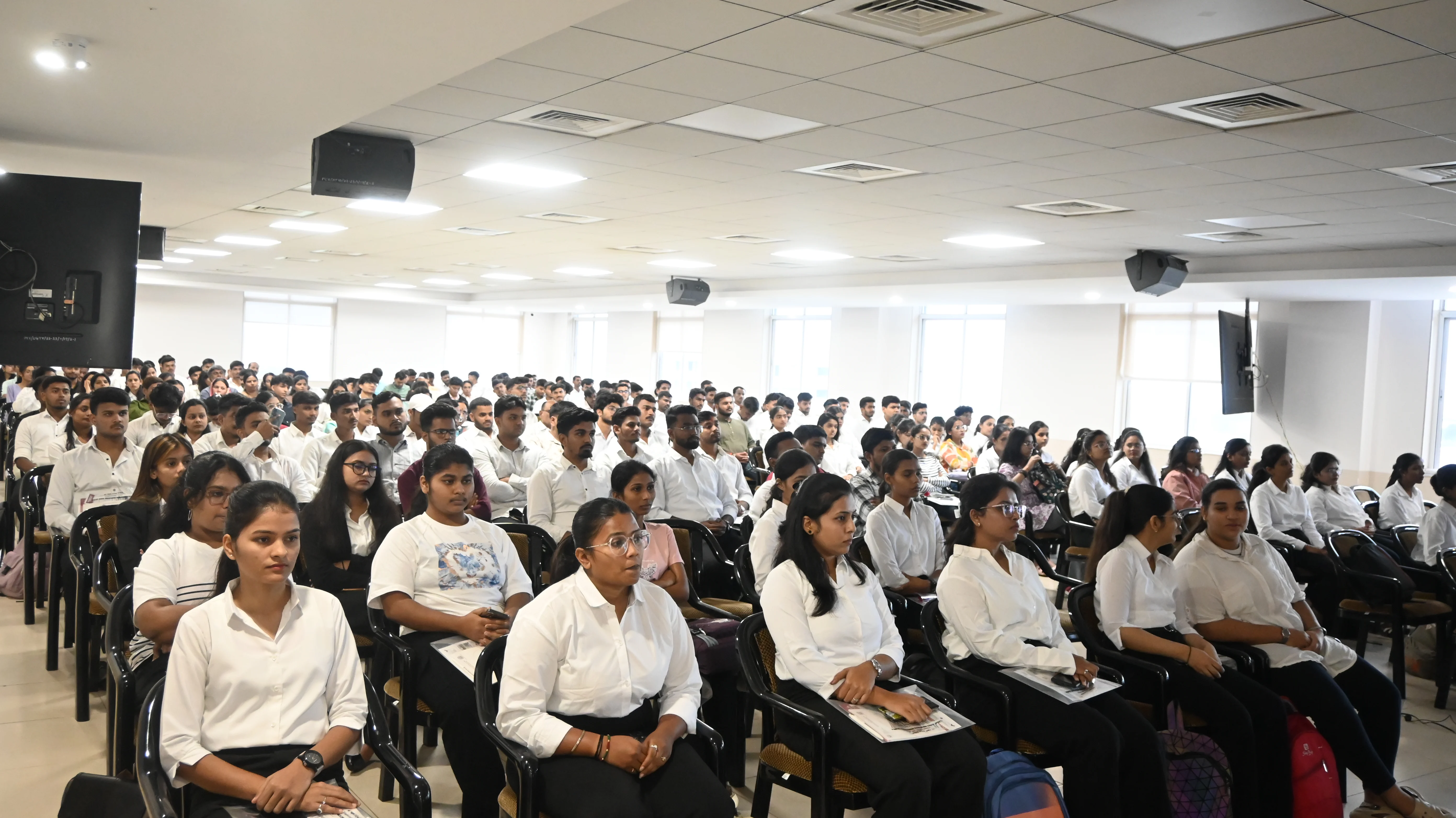 PCU School of Management Welcomes New Batch with ‘Deeksharambh’ Induction Ceremony 2025-26 gallery image 1